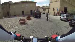 preview picture of video 'Luca in MTB da Loreto a Recanati alla casa di Leopardi - 19.5.2014'