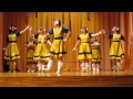 Танец"Валенки" исполняет клуб родителей малтской школы 