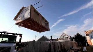 preview picture of video 'Old Harbor Homes (Cape Cod) Moves a Modular Home'