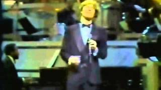 Andy Gibb      White Christmas 2