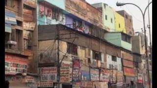 preview picture of video 'India Delhi Streets of Old and New Delhi 2010'