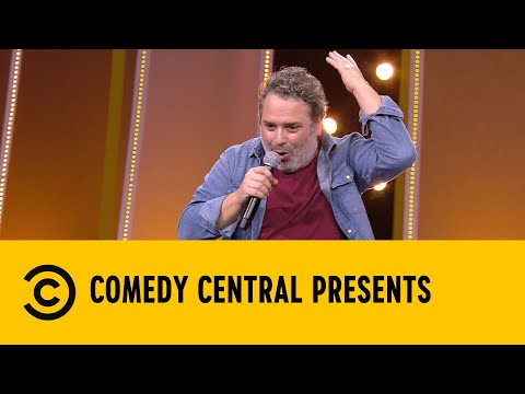 La pornografia non è più quella di una volta - Enzo Paci - Comedy Central Presents