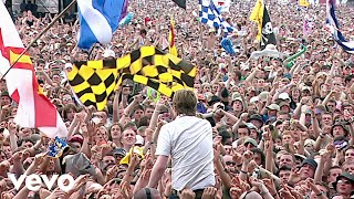 Kaiser Chiefs - I Predict A Riot (Live at T in the Park / 2005)