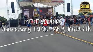 Download lagu Mieke Yolanda beraksi..keliatan Daleman mp3