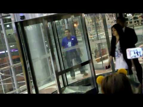 [HD] 121004 Hongki FT ISLAND Departure  from Thailand