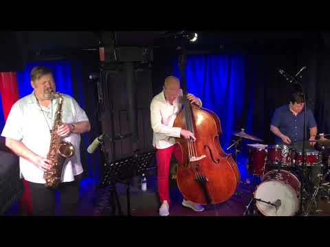 The Bright Side - The Joel Frahm Trio - Live at Pizza Express (London, England)