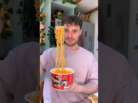 Only Eating Instant Noodles for a Full Day!