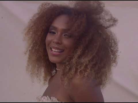 Becca Perret, Anchietx - Fica