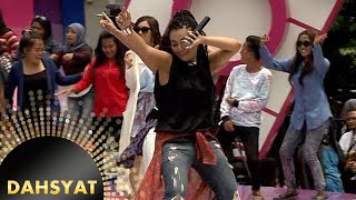 Download lagu Denada Nyanyi 'Jogetin Aja' Sambil Dance [Dahsyat] [19 Jan 2016] mp3