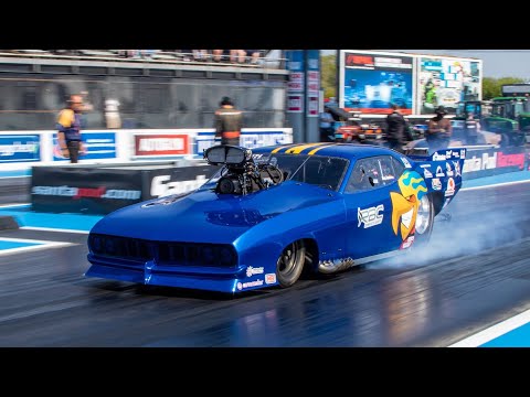 FIA Pro Mod - Michel Tooren (left lane) And Roger Johansson (right lane) - Santa Pod Raceway 2019