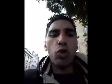 Luisito de Utreras escupiendo al móvil.