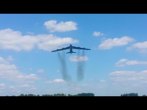 Standing directly under a B52 landing at raf fairford.
