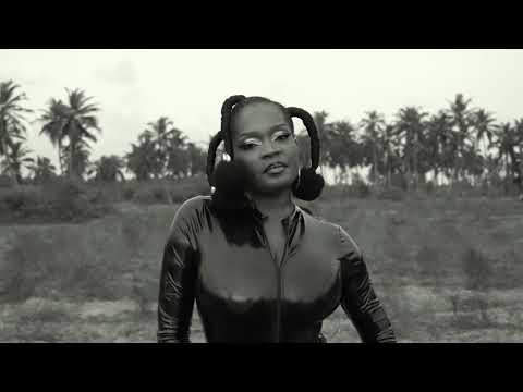 Queen Fumi -  QUEEN (Visualizer)