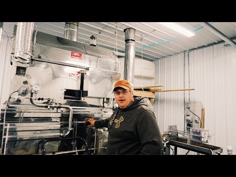 download lagu mp3 mp4 New York Maple Syrup Jugs, download lagu New York Maple Syrup Jugs gratis, unduh video klip New York Maple Syrup Jugs