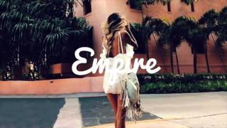 Rossi Sure Ft. Kelli Leigh - Holding On