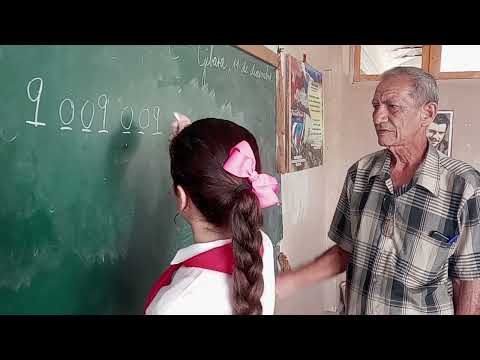 Mauro Ferrer Cuesta consagrado docente de Gibara