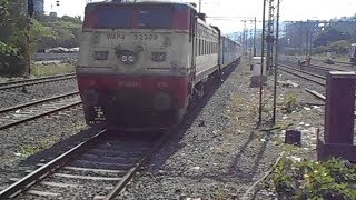 preview picture of video 'Over Hyped  22109 LTT NZM AC SF Express Crushing Bhandup'