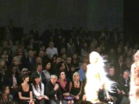 Milan Fashion Week: Mariella Burani (s/s 09)