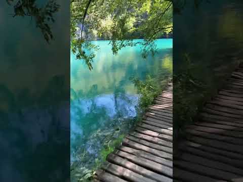 Național Park Plitvice Lake #blue #lake #nature #croatia #travel #awesome #beautiful #walking