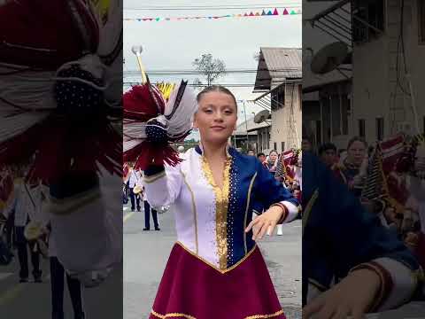 Así bailan las BASTONERAS en Mera 💃🥁 (nadie te lo esperaba)”