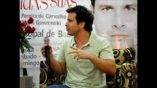 Edson e Pedro falam sobre a experiência de trabalharem juntos no palco..wmv