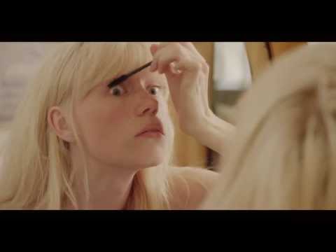 Komplett.dk - Blondine geek