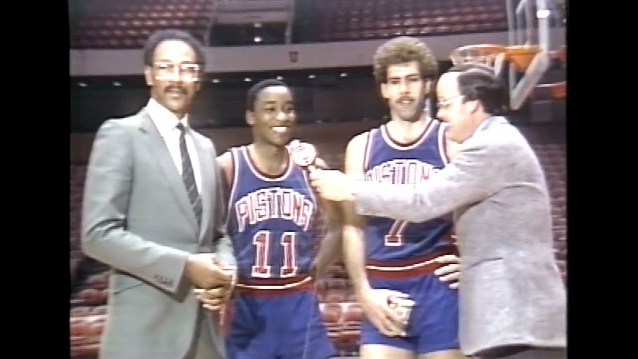 Isiah & Kelly Combine for 33 in the 4th to End 10-Year Losing Streak in Philly