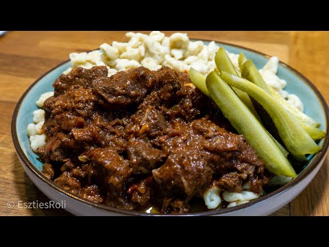 Vörösboros MARHAPÖRKÖLT nokedlivel, Esztitől