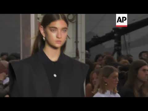 Jil Sander is elegantly minimal in Milan