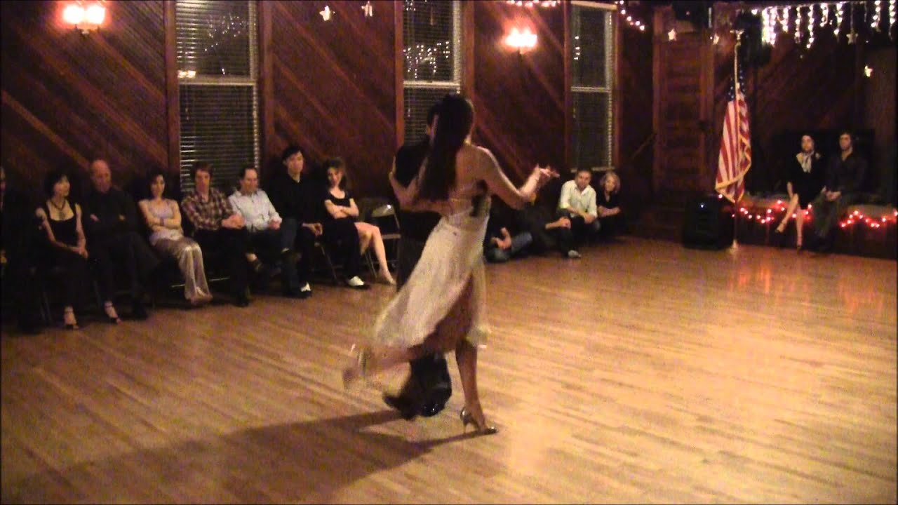 Juan Cantone & Sol Orozco - milonga "Que Tiempo Aquel" - HD