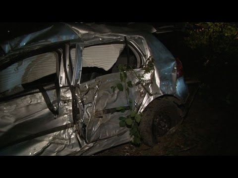 Immenhausen: Golf bei Unfall zerstört - Fahrer schwer verletzt 05.10.2014
