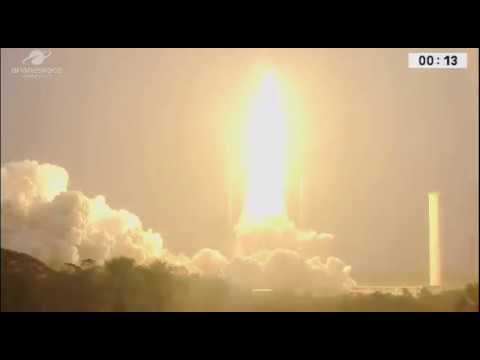 VOL VA242 - Superbird-8 DSN-1 + Hylas-4 - decollage takeoff liftoff