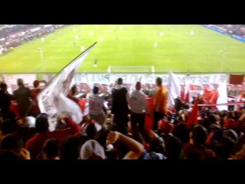 ""Sufre acade igual que los bosteros..."" Barra: La Barra del Rojo • Club: Independiente