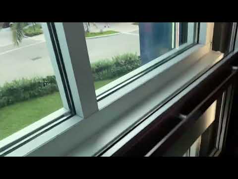 Glass MEI?? hydraulic elevator @ Bowlero (Dania Pointe)