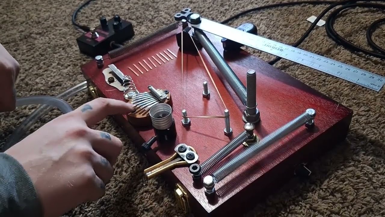 Making A Piezo Noise Box | Experimental Ambient Sounds | Electro-Acoustic Instrument