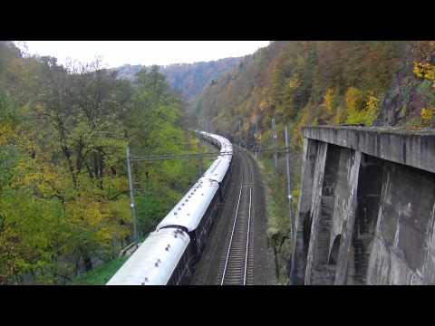 ČD 363.160 v čele "Venice-Simplon Orient Express" na trati 260.(FHD)