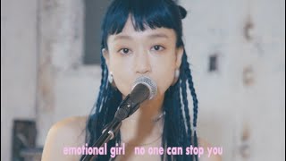 Czecho No Republic - emotional girl