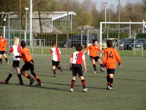 sc Feyenoord E3/E4 - De Meern E1 20-04-2010