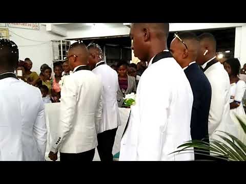 Le mariage de Josué Bitha