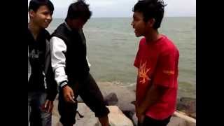 preview picture of video 'Seru Seruan diPantai Randusanga Indah, brebes (sahabat brebes).3GP'