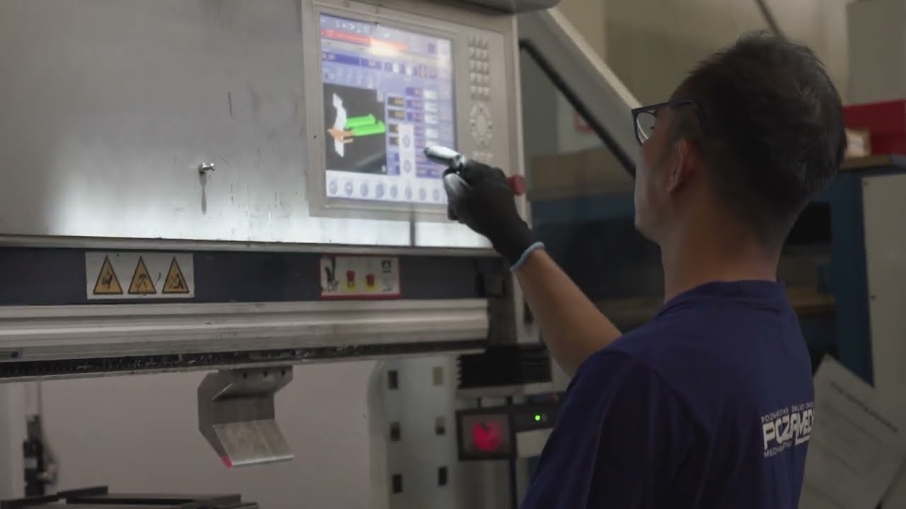 Zobacz proces gięcia CNC