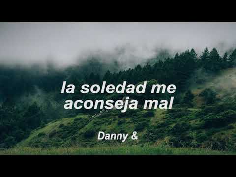 Andrés Calamaro; Cuando no estás // letra