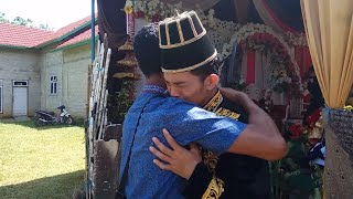 Download lagu Pengantinnya Nangis Bikin Baper, Wedding Nur Lailatul Chasanah & Ahmad Toyyib, 2 April 2018 mp3 Download lagu Pengantinnya Nangis Bikin Baper, Wedding Nur Lailatul Chasanah & Ahmad Toyyib, 2 April 2018 mp3