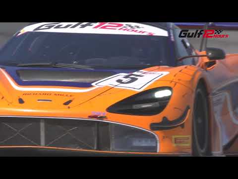 8th Gulf 12 Hours: Race Action Daytime