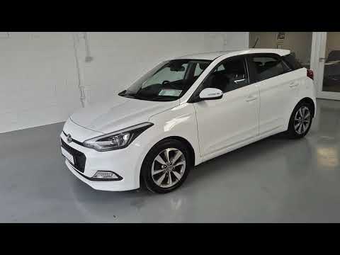 Hyundai i20 2016, 1.2 Deluxe Petrol - Image 2