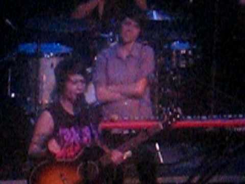 tegan and sara-we started to mosh/sleeping in the parking lot.