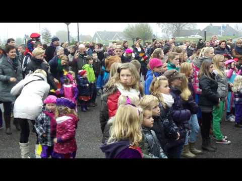 Intocht Sinterklaas in Streefkerk, november 2012 (2)