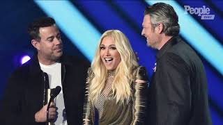 Blake Shelton Pulls Gwen Stefani Onstage After Winning at the People&#39;s Choice Awards
