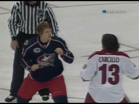 Daniel Carcillo vs Derek Dorsett Nov 26, 2008