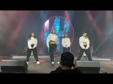 4 girls team концерт